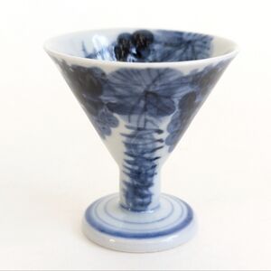 Small Vintage Footed Japanese Sake Cup w/ Grape Leaves Handpainted Design Blue